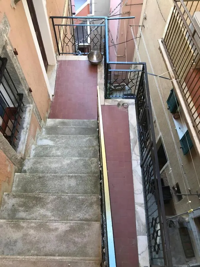 Hannette Cinqueterre Apt Libeccio マナローラ アパート
