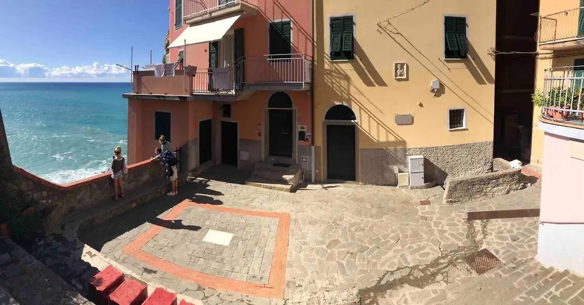 Hannette Cinqueterre Apt Libeccio Manarola Italy